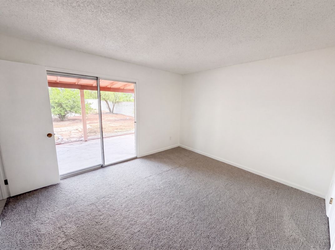 Photo 7 of 19 of 7949 E Manitoba Pl, Tucson, AZ