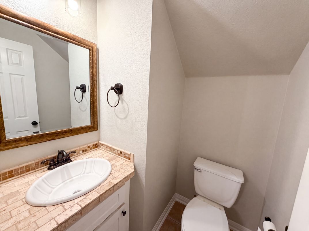 Photo 17 of 22 of 8518 Cahill Dr, Austin, TX