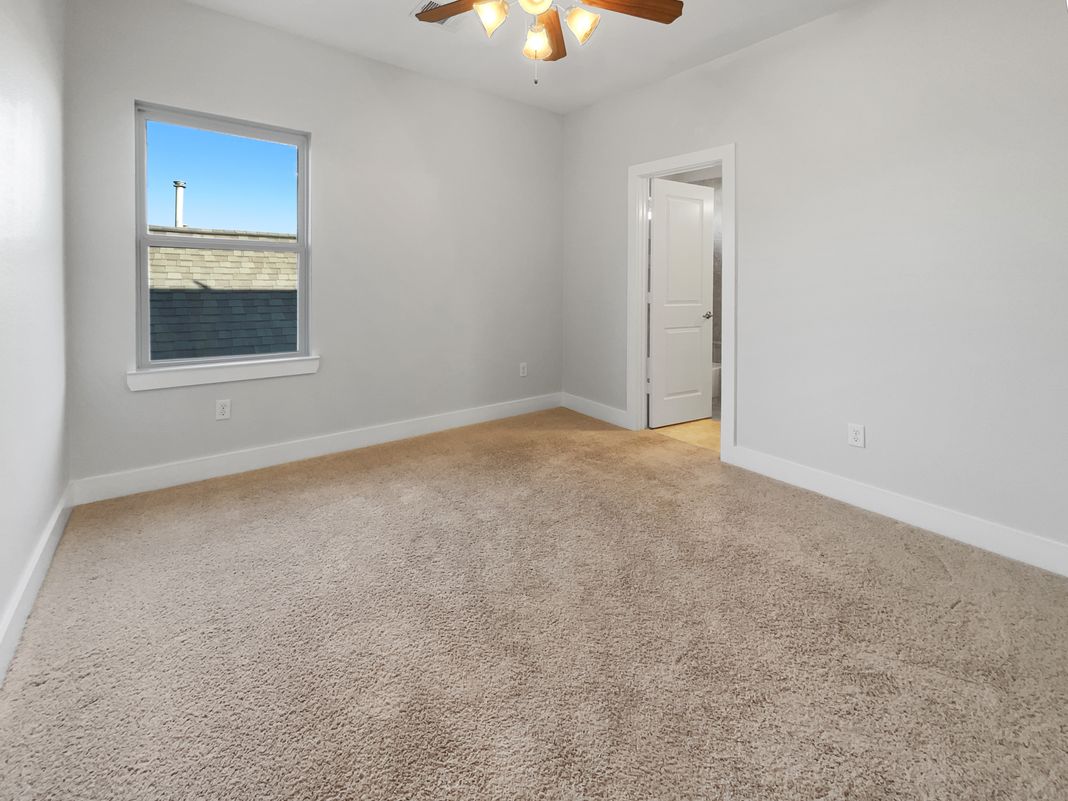 Photo 6 of 19 of 6625 Letein St, Houston, TX
