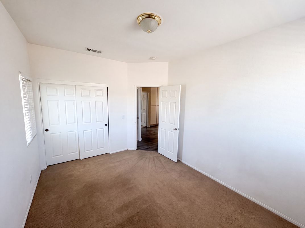 Photo 15 of 24 of 4519 Kalpesh Ct, Hemet, CA