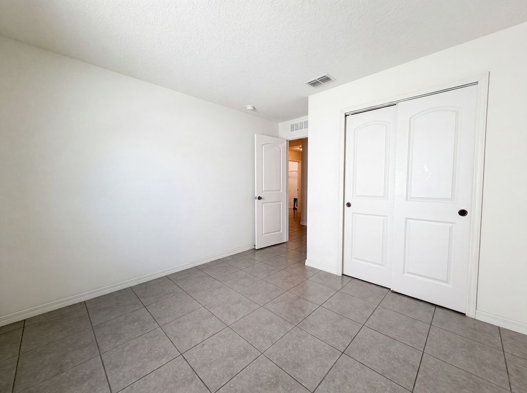 Photo 17 of 31 of 11534 Brighton Knoll Loop, Riverview, FL