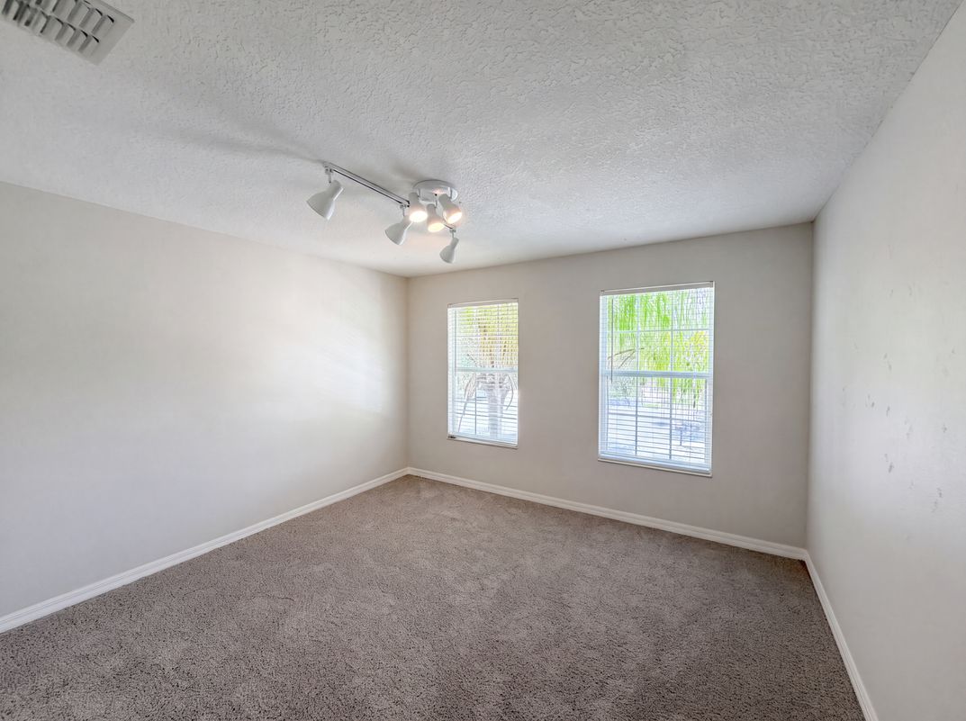 Photo 14 of 39 of 12706 Grovehurst Ave, Winter Garden, FL