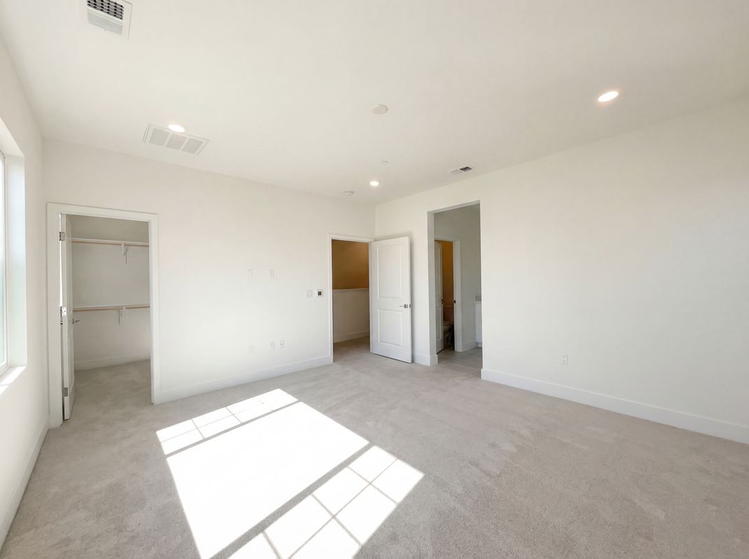Photo 26 of 39 of 408 N Palm Springs Way, Tracy, CA