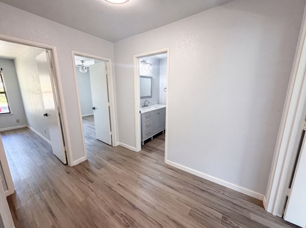 Photo 17 of 34 of 23944 Oakmont Way, Auburn, CA