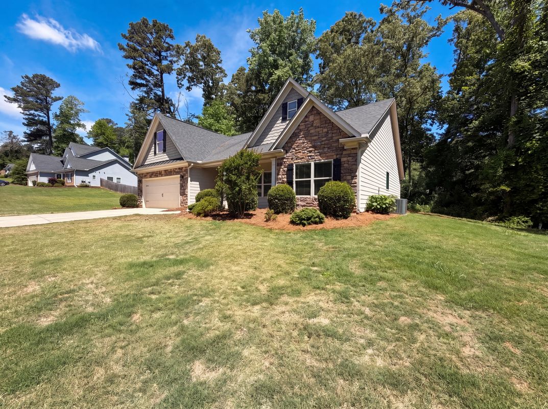 Photo 19 of 22 of 1209 Windstone Dr, Winder, GA