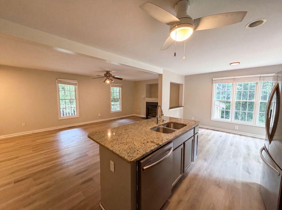 Photo 6 of 19 of 2566 Brookforest Ct, Midlothian, VA