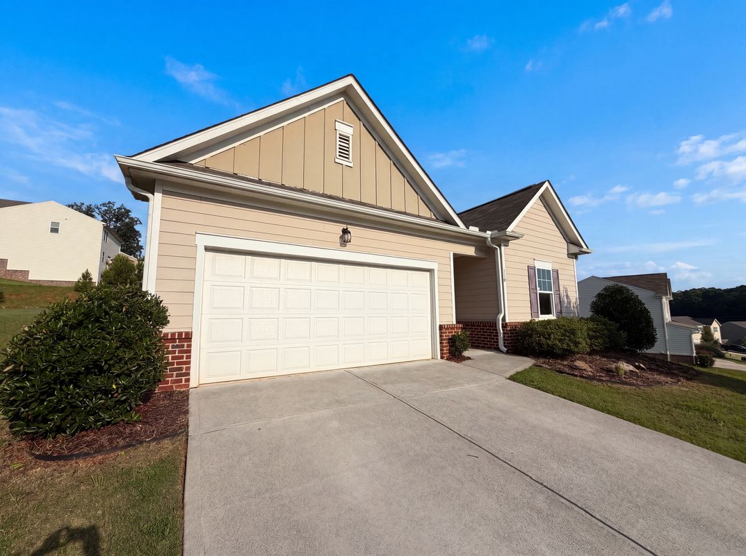 Photo 21 of 31 of 118 Sorrento Dr NW, Cartersville, GA