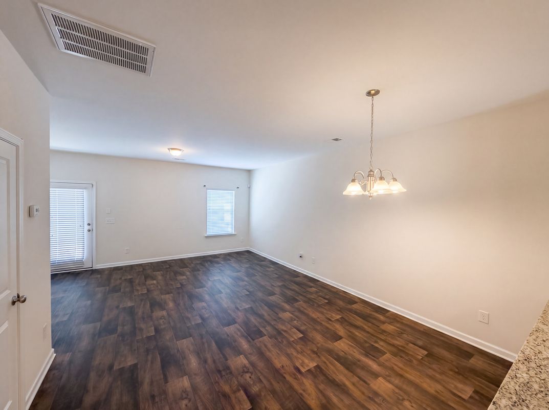 Photo 7 of 20 of 857 Forest Park Rd, Columbia, SC