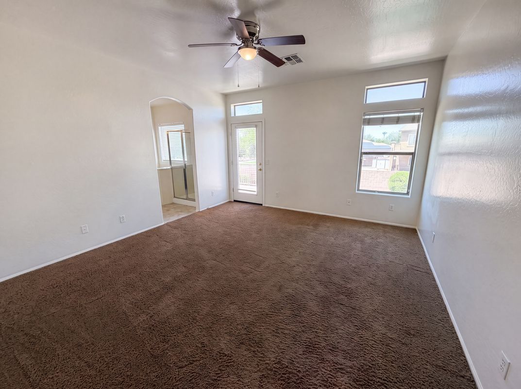 Photo 4 of 36 of 17268 W Elaine Dr, Goodyear, AZ