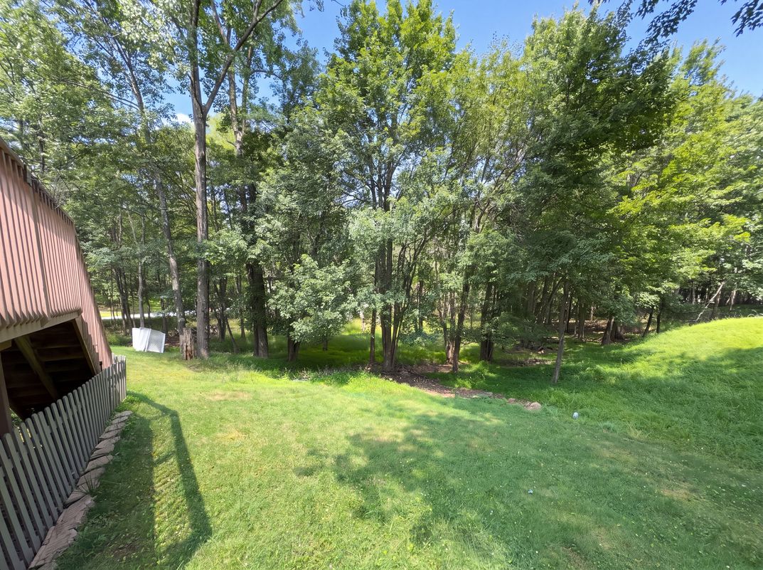 Photo 31 of 34 of 814 Clearview Dr, Long Pond, PA