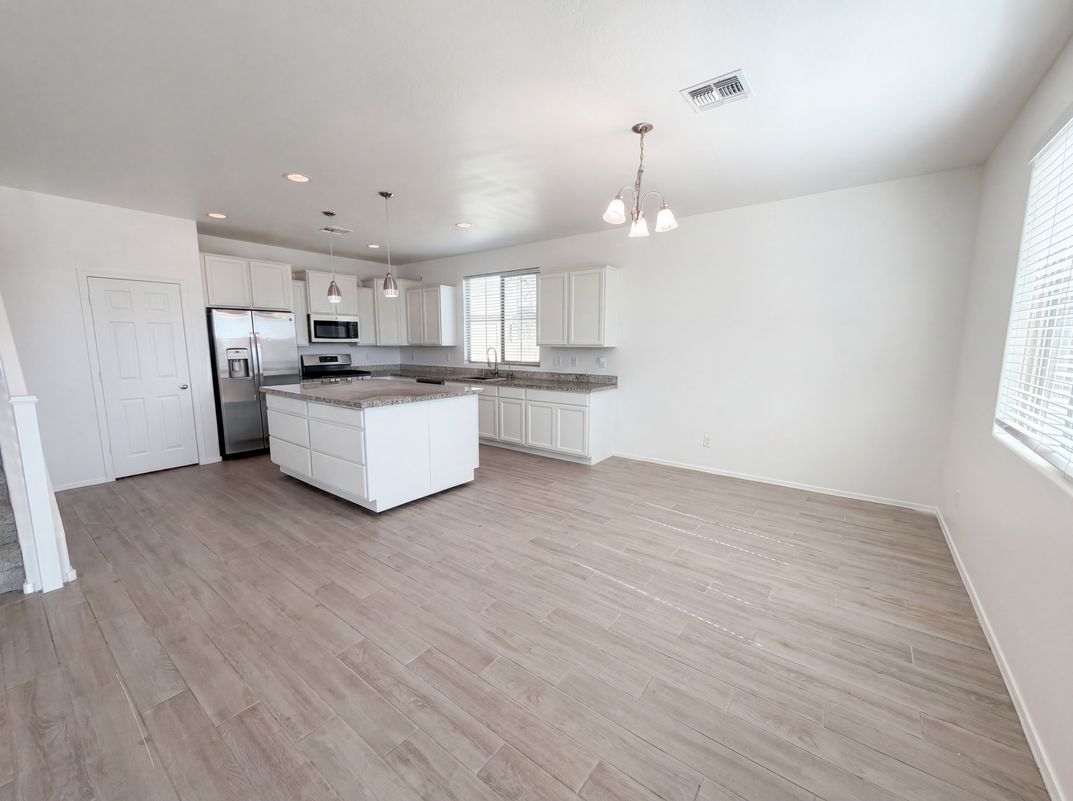 Photo 10 of 38 of 2909 S 121st Dr, Tolleson, AZ