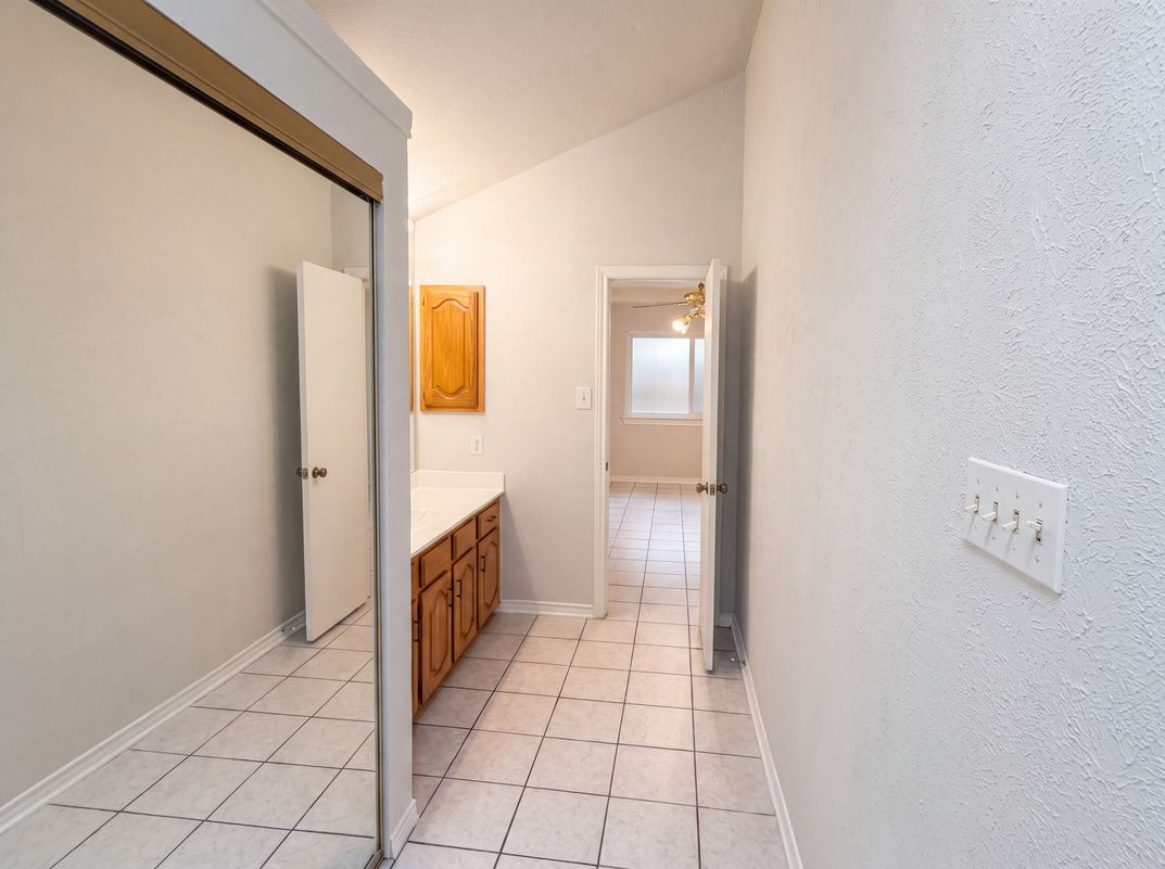 Photo 15 of 21 of 2604 Leo Dr, Garland, TX