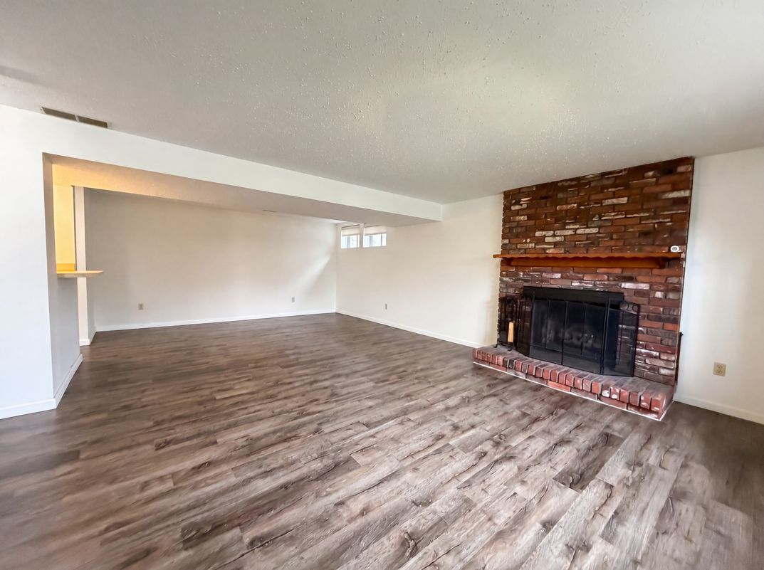 Photo 10 of 20 of 743 Eaglebrooke Dr, Ballwin, MO