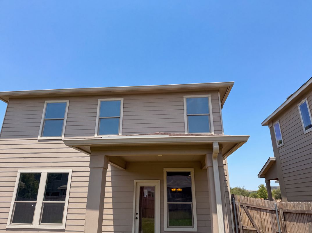 Photo 5 of 21 of 2100 Brandywine Dr, New Braunfels, TX