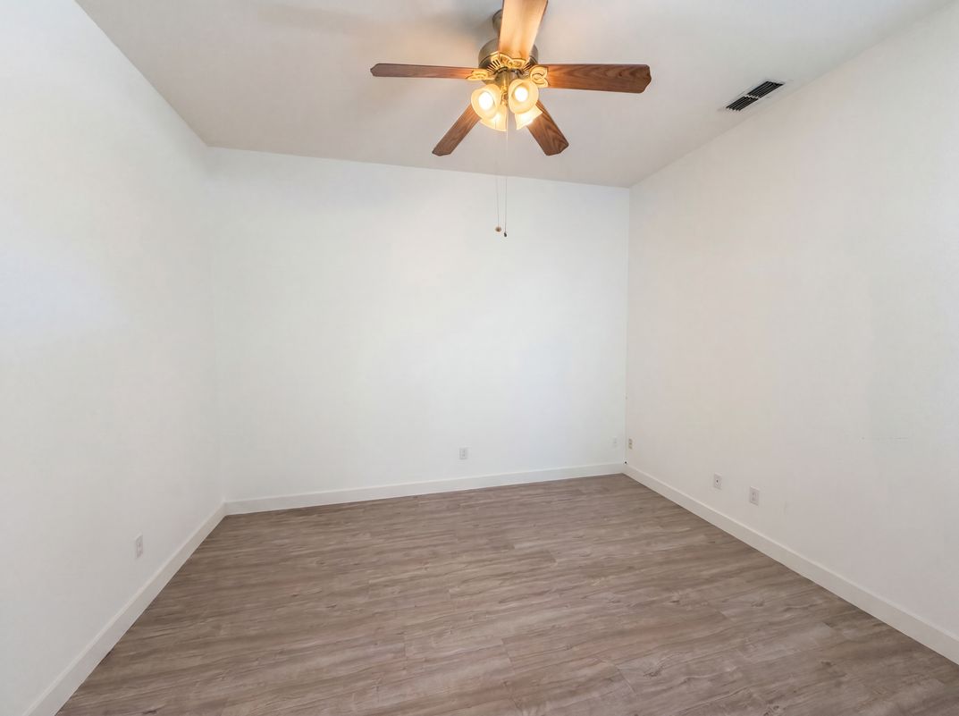 Photo 14 of 28 of 3309 Mokelumne Ct, Modesto, CA