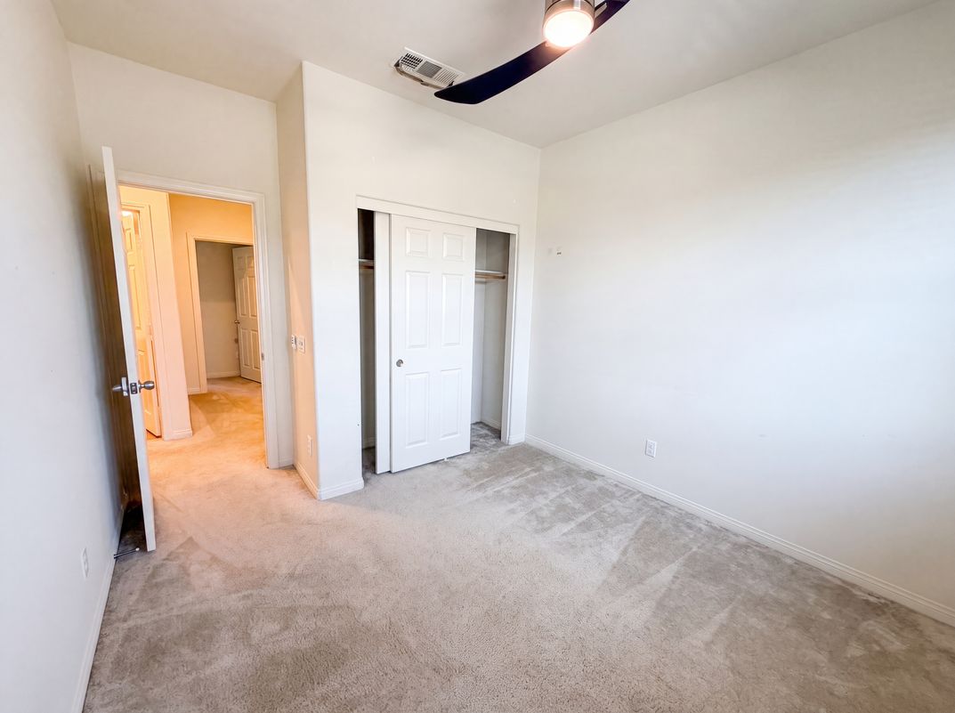 Photo 10 of 24 of 1182 Woodbury Ln, Mentone, CA