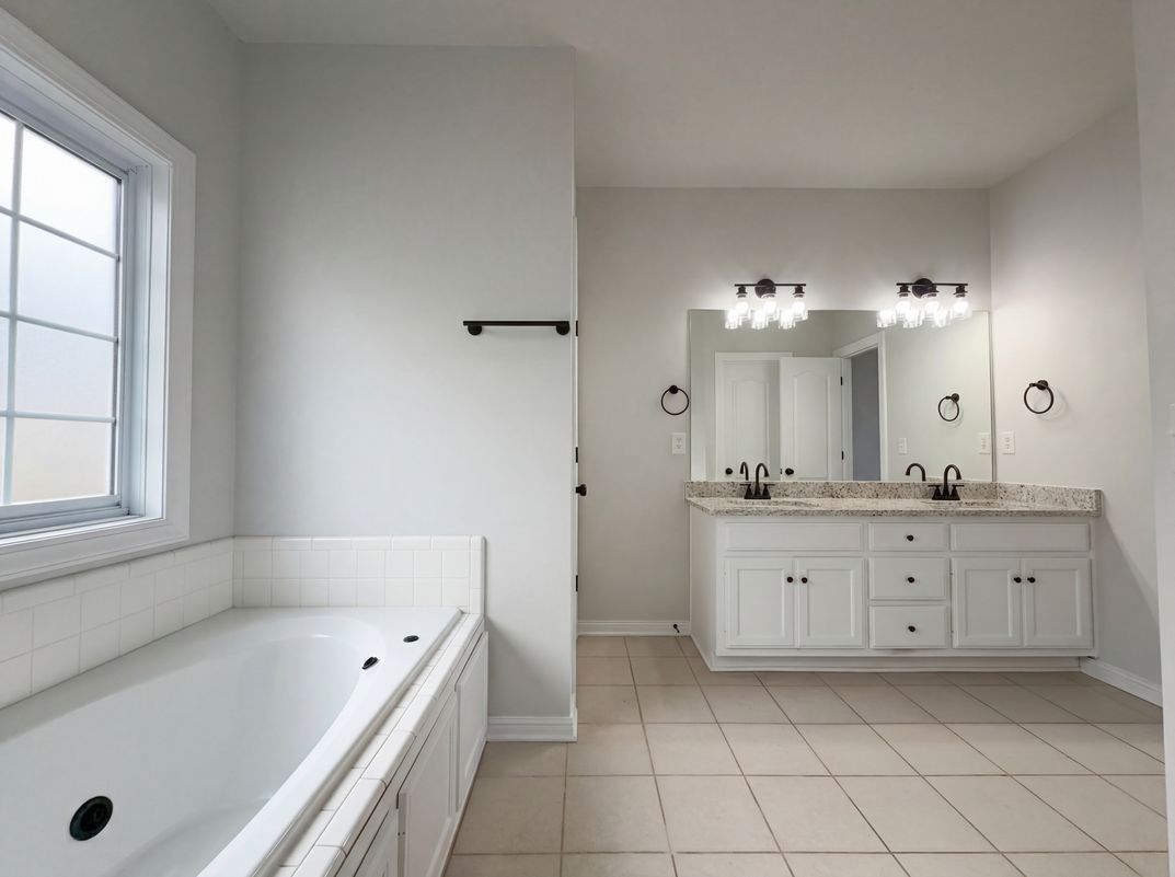 Photo 10 of 24 of 102 Riverbirch Ln, Hendersonville, TN