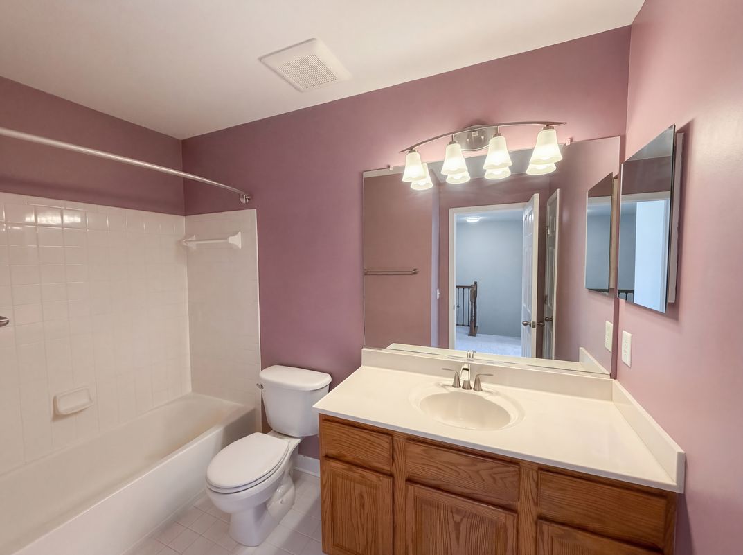 Photo 21 of 28 of 18560 Sierra Springs Sq, Leesburg, VA
