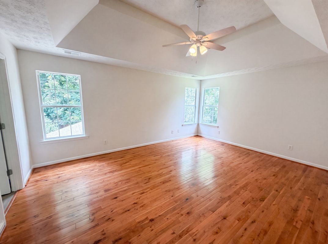 Photo 13 of 29 of 2684 High Point Ct, Loganville, GA