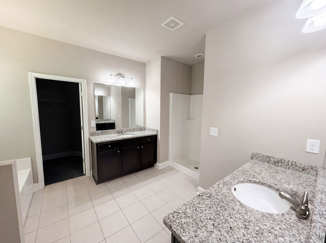 Photo 6 of 22 of 1209 Windstone Dr, Winder, GA