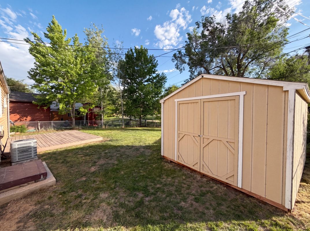 Photo 15 of 16 of 433 Sunnyside Ln, Longmont, CO