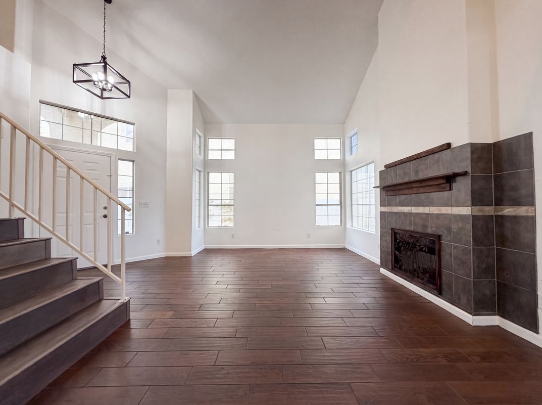 Photo 8 of 22 of 7504 Holloran Ct, Las Vegas, NV
