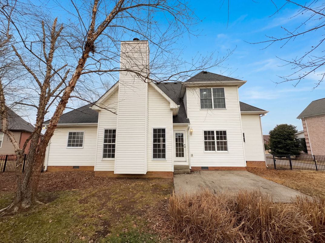Photo 5 of 24 of 102 Riverbirch Ln, Hendersonville, TN