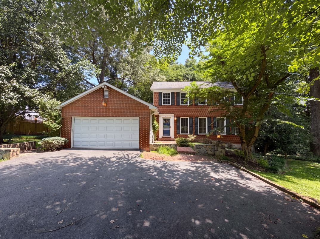Photo 49 of 66 of 4819 Powell Rd, Fairfax, VA