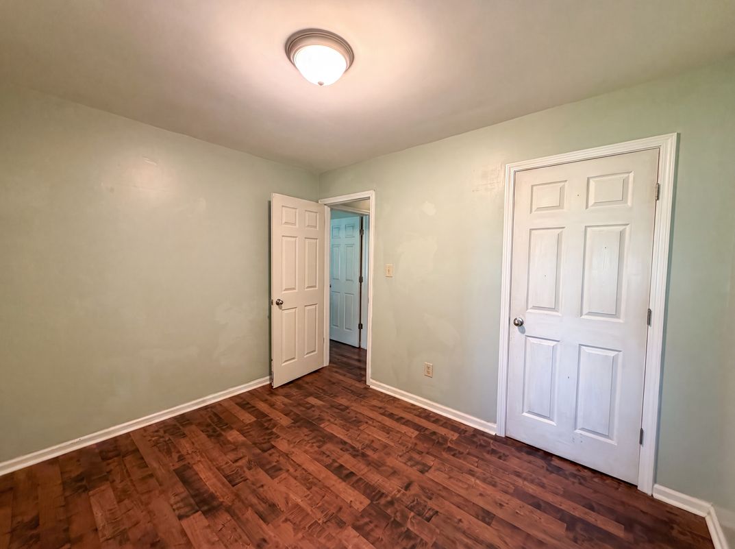 Photo 13 of 18 of 117 Azalea Rd, Goose Creek, SC