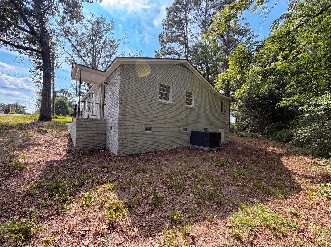 Photo 22 of 23 of 1502 Pine St, West Columbia, SC