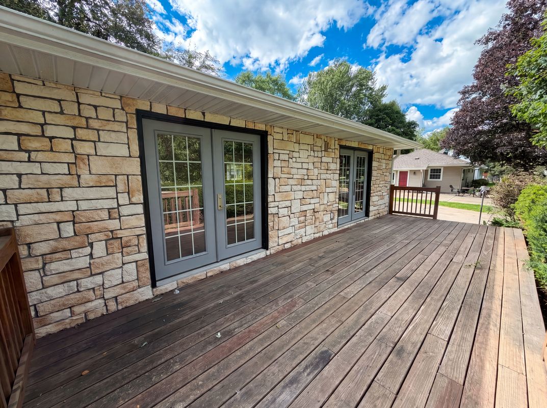 Photo 24 of 27 of 2591 Aldine St, Roseville, MN