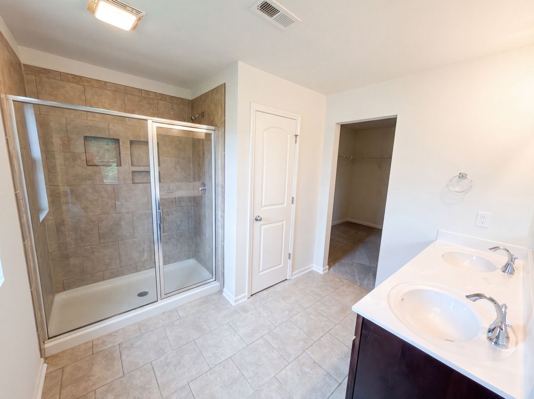 Photo 13 of 21 of 5627 Barclay Ct, Fort Mill, SC
