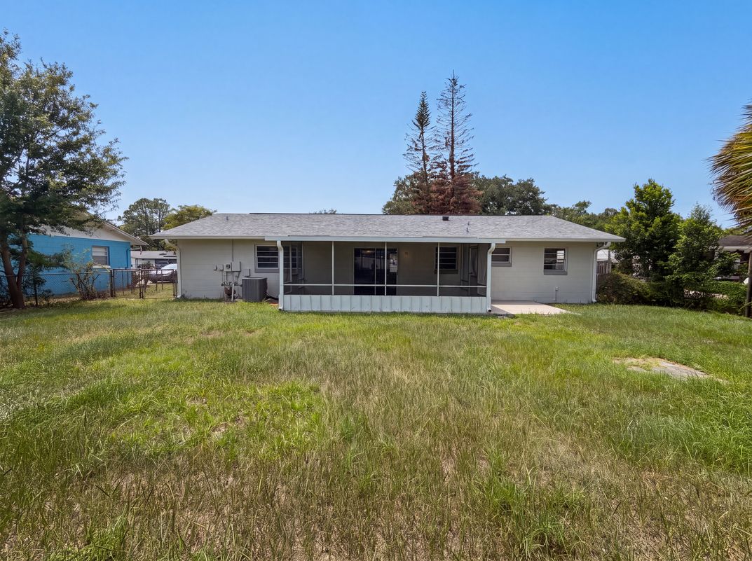 Photo 5 of 28 of 855 Murdock Blvd, Orlando, FL