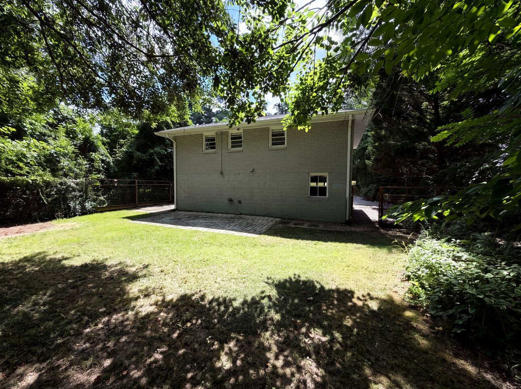 Photo 24 of 26 of 2336 Nesbitt Dr NE, Brookhaven, GA