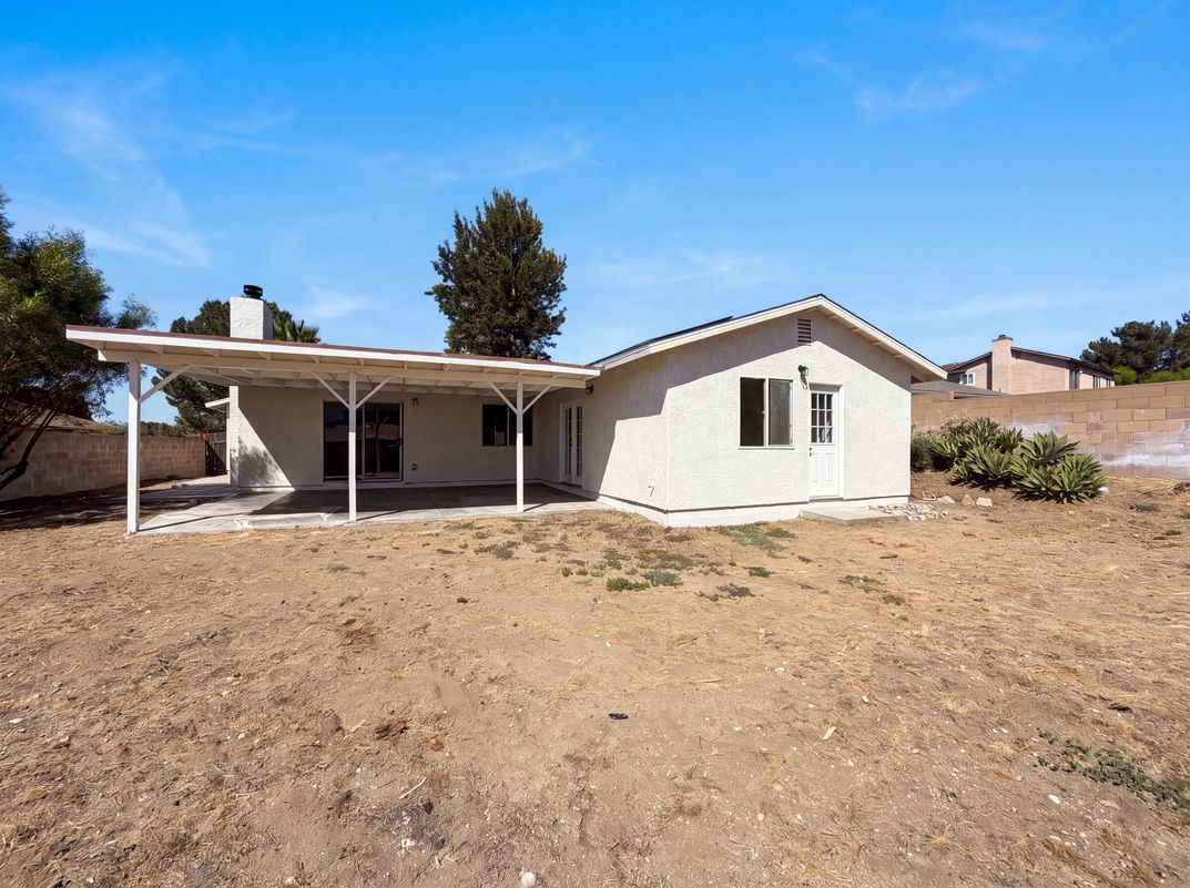 Photo 5 of 27 of 6113 Shepherd Dr, San Bernardino, CA