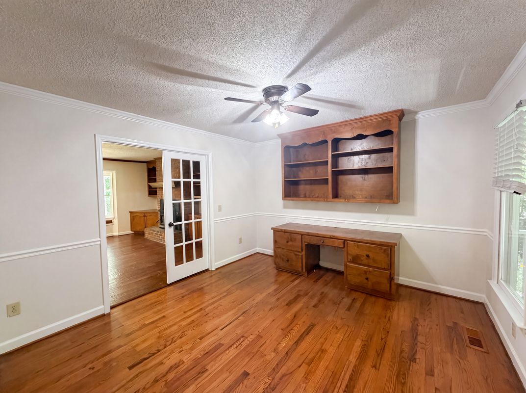 Photo 18 of 38 of 335 Dill Cir, Landrum, SC