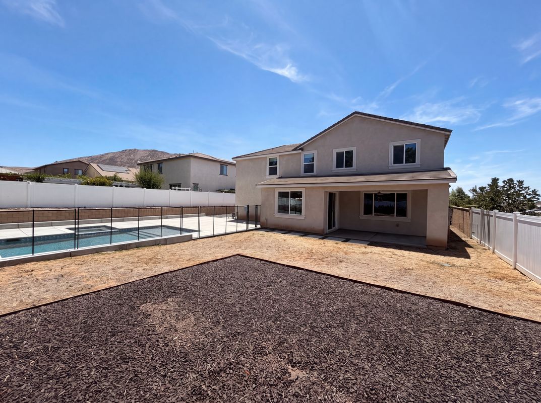 Photo 5 of 37 of 6593 Zion Way, Jurupa Valley, CA
