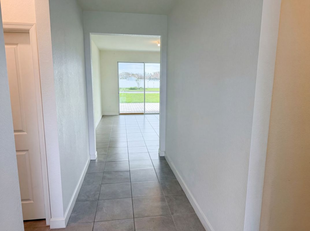 Photo 5 of 42 of 12473 NW Lynch Ln, Port Saint Lucie, FL