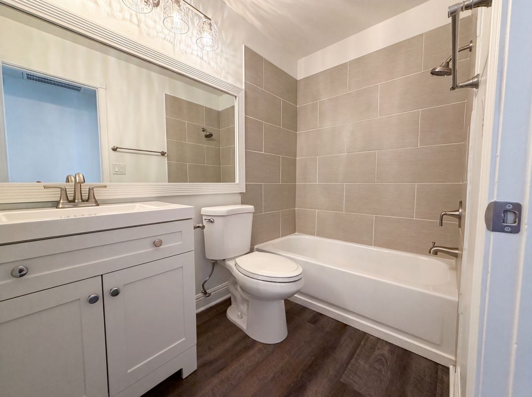 Photo 10 of 18 of 6212 Warm River Rd, Las Vegas, NV