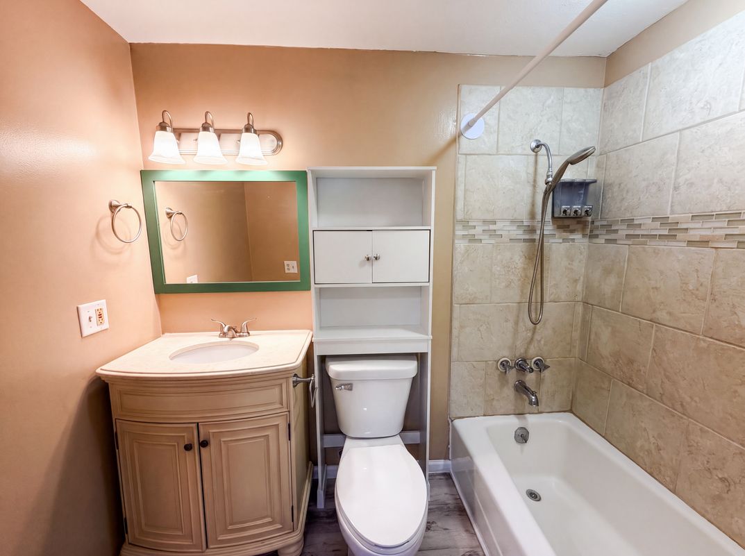 Photo 11 of 24 of 13802 Holyoke Path, Apple Valley, MN