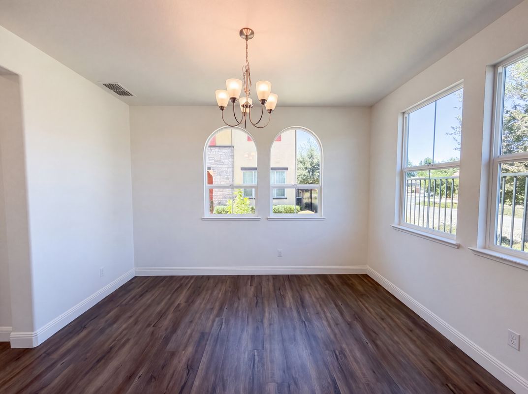Photo 7 of 30 of 10801 Portico Cir, Rancho Cordova, CA