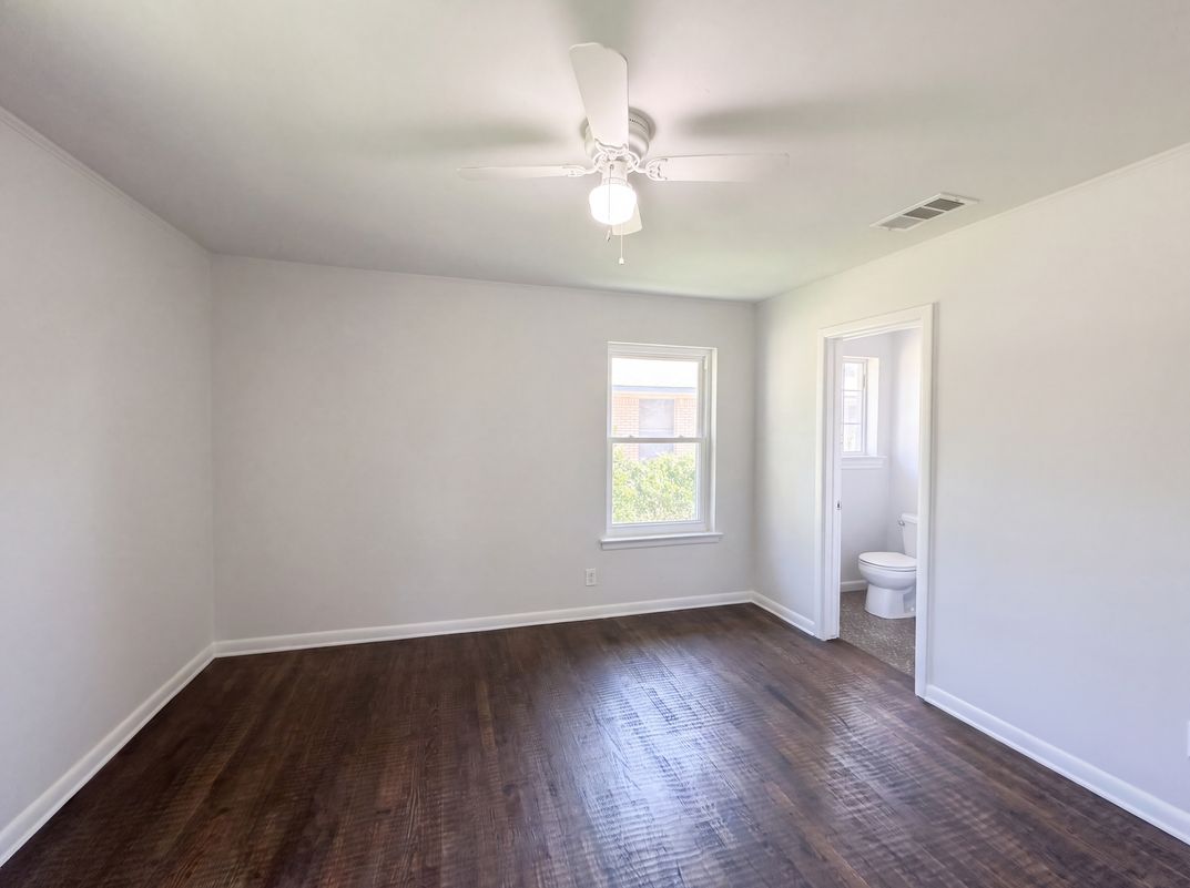 Photo 8 of 20 of 2415 Barnes Bridge Rd, Dallas, TX