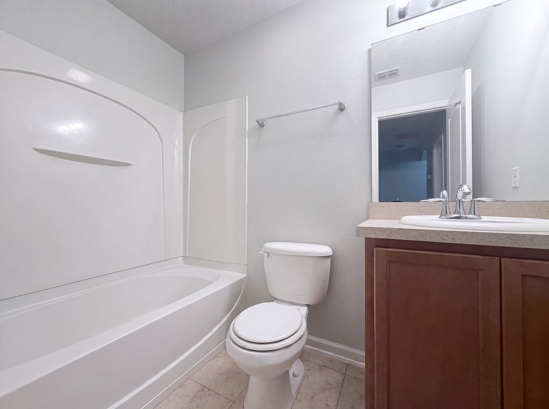 Photo 17 of 21 of 4220 Plantation Oaks Blvd, Orange Park, FL