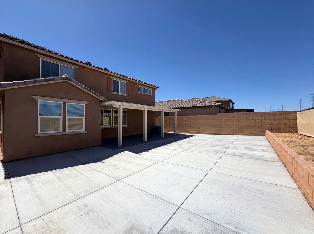 Photo 30 of 34 of 15110 Paseo Verde Pl, Victorville, CA
