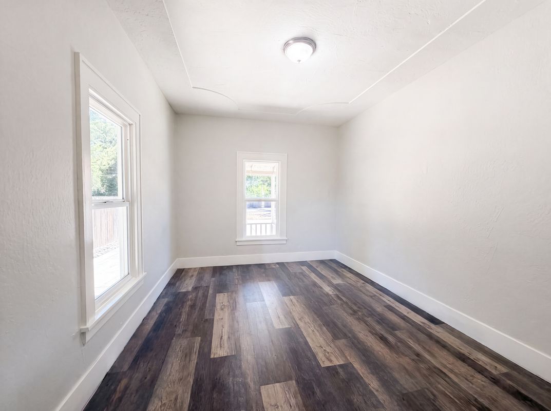 Photo 16 of 29 of 1860 W Willow St, Stockton, CA