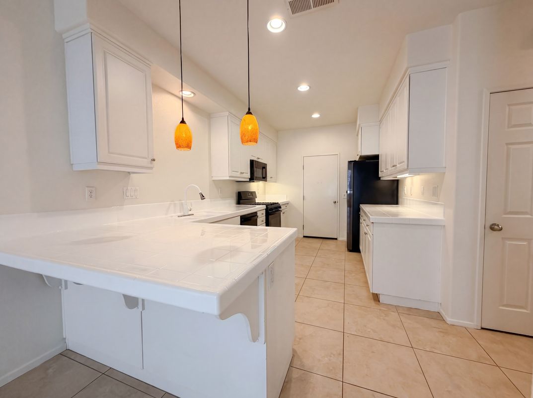 Property photo 2 of 1438 Trouville Ln Unit 4