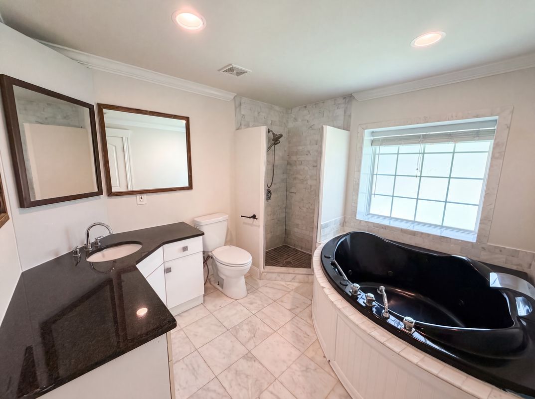 Photo 16 of 20 of 829 W 2nd North St, Summerville, SC