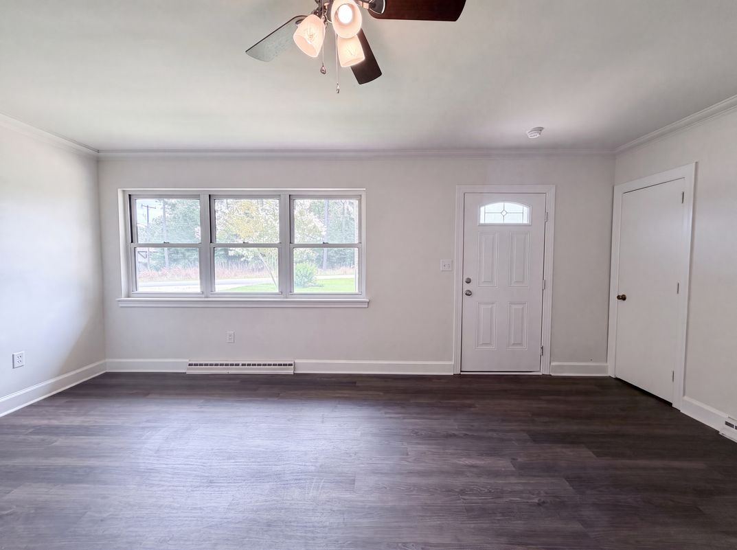 Photo 3 of 17 of 411 Roy Eaker Rd, Cherryville, NC
