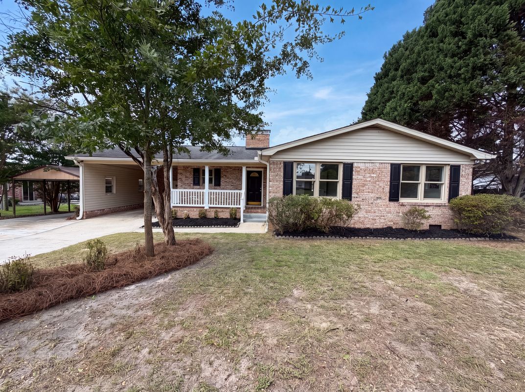 Property photo 1 of 1810 Pennfield Dr