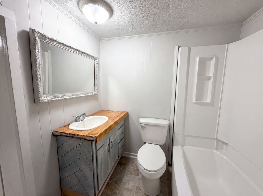 Photo 8 of 20 of 237 Geddis Rd, Inman, SC